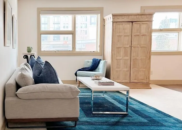 1 Bed Apartment With Parking - Denver Museum District Walk To Convention Center, Capital, Museums And Shops